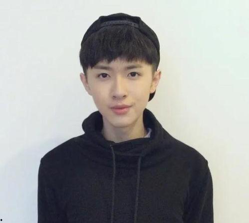 张逸杰最萌照片大全