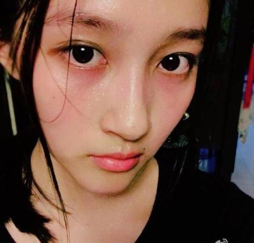 关晓彤卸妆照片